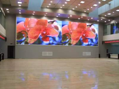LED电子显示屏厂家该如何提高自己竞争优势呢