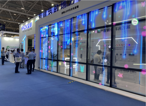 Advantages and usage precautions of photochromic glass